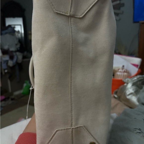 House of Harlow 1960 Cream Tote with Gold Details - Picture 5 of 8